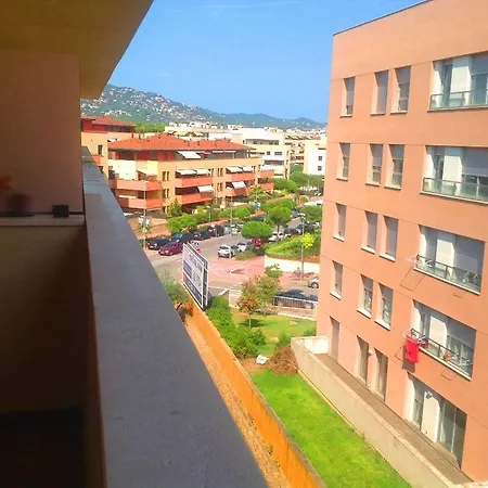 Apartament Plaza Parig Διαμέρισμα *